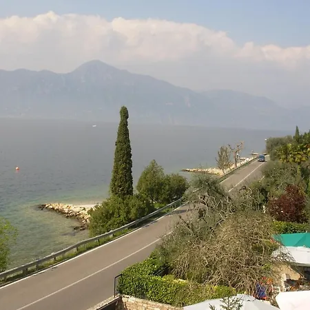 Delle Rose * Torri Del Benaco