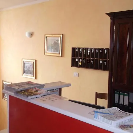 Delle Rose Hotel *
