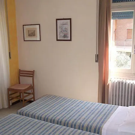 Hotel Delle Rose *