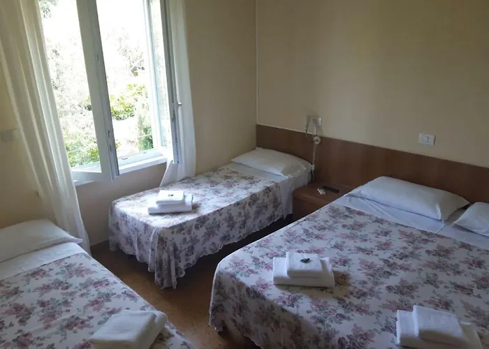 Delle Rose Torri Del Benaco