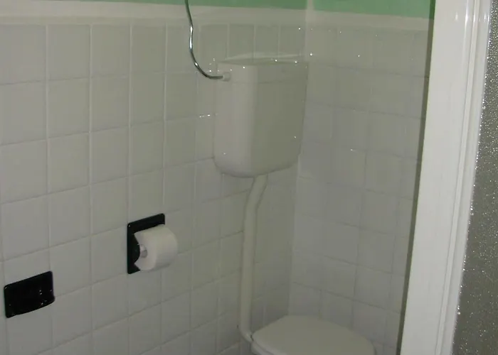 Delle Rose * トッリ・デル・ベーナコ