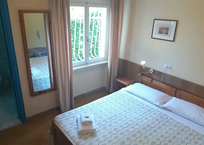 Delle Rose ホテル *